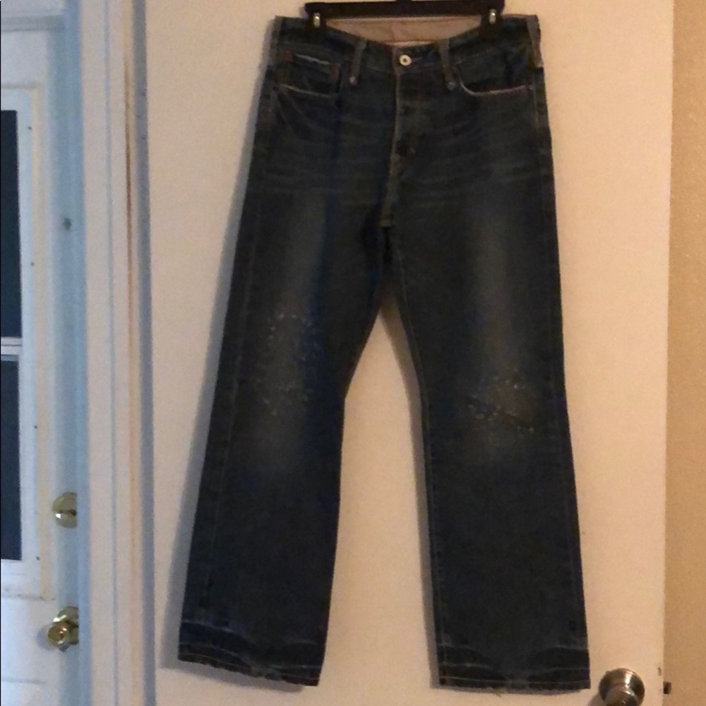 Express 32W 30L